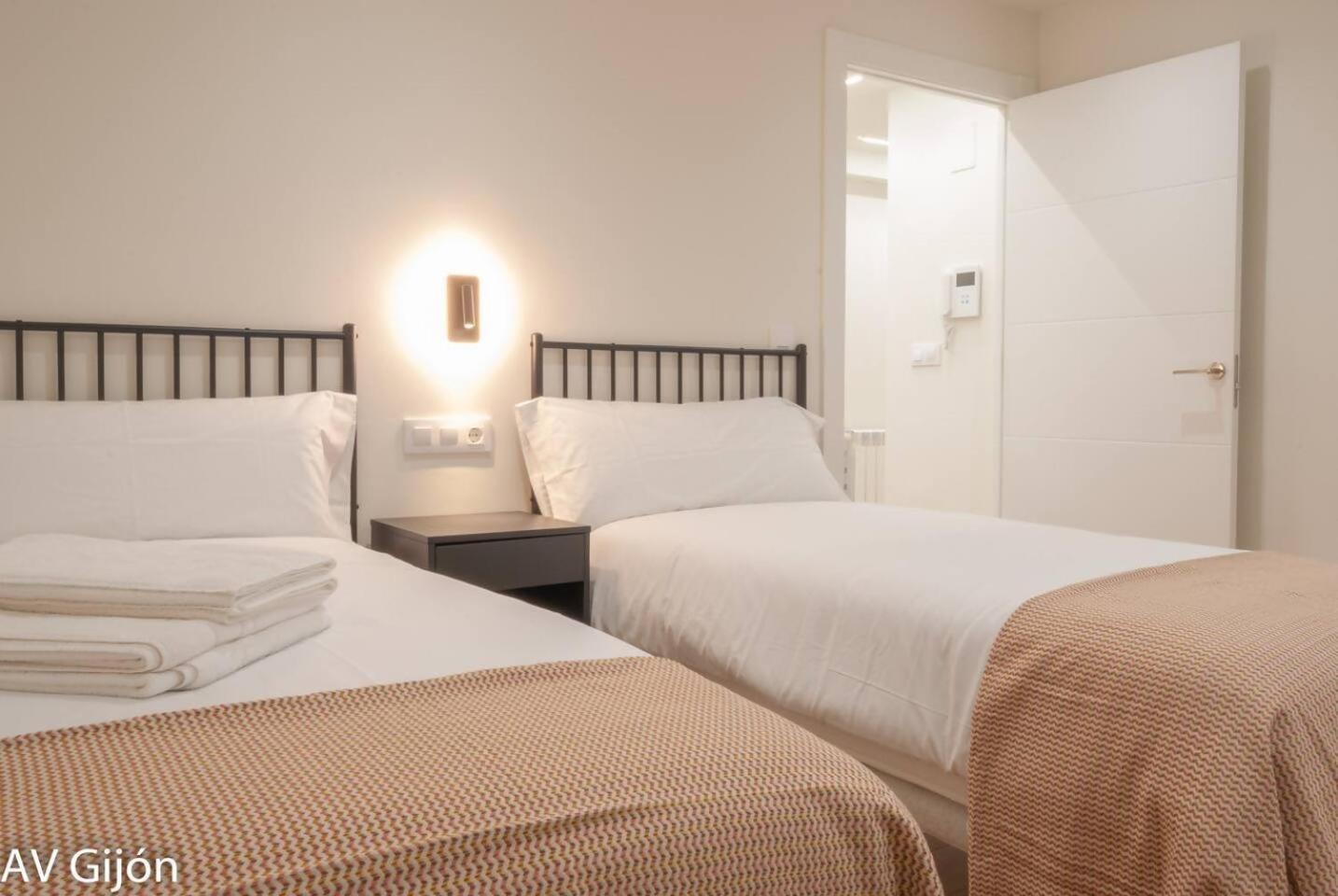 Apartamento La Playa 17 希洪 外观 照片